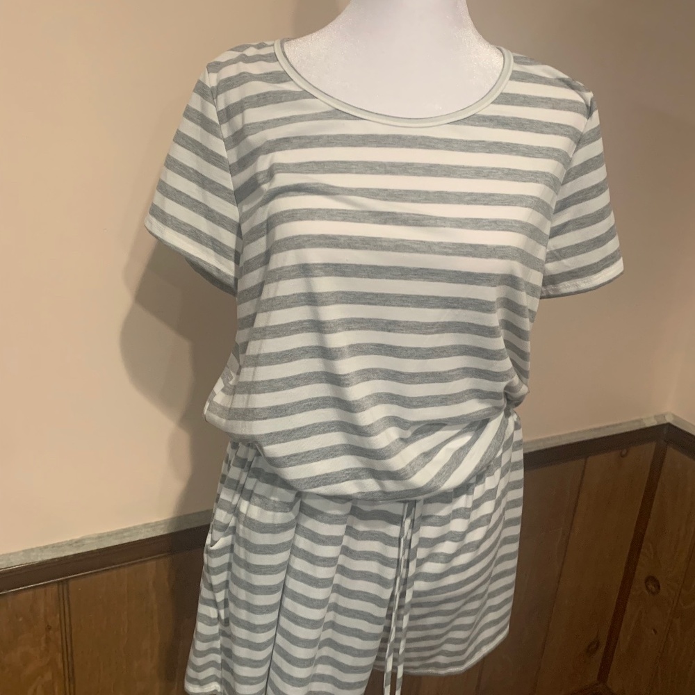 Egy brand size 1x romper